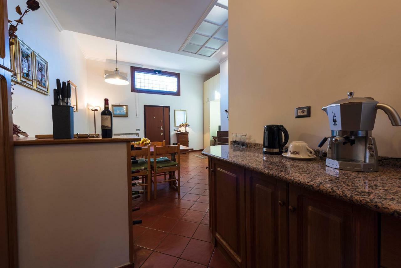 Toberto Apartment Rome Bagian luar foto
