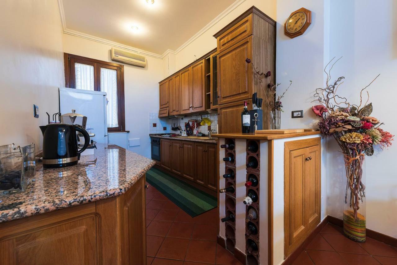 Toberto Apartment Rome Bagian luar foto